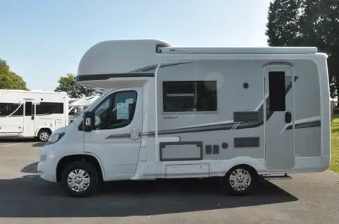 2004 Auto-Sleepers Nuevo EK