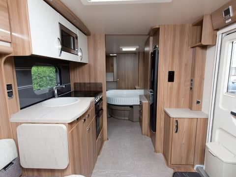 2025 Swift CHALLENGER 480 B