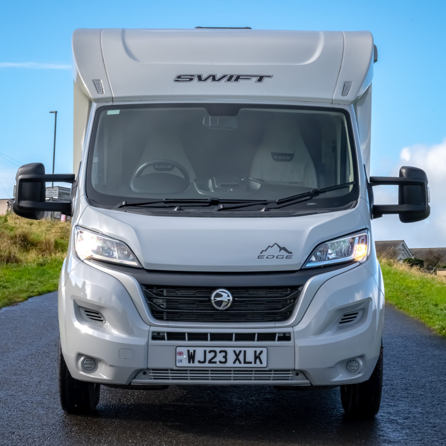 2022 Swift Edge 464 120BHP 4 Berth Motorhome with French Bed