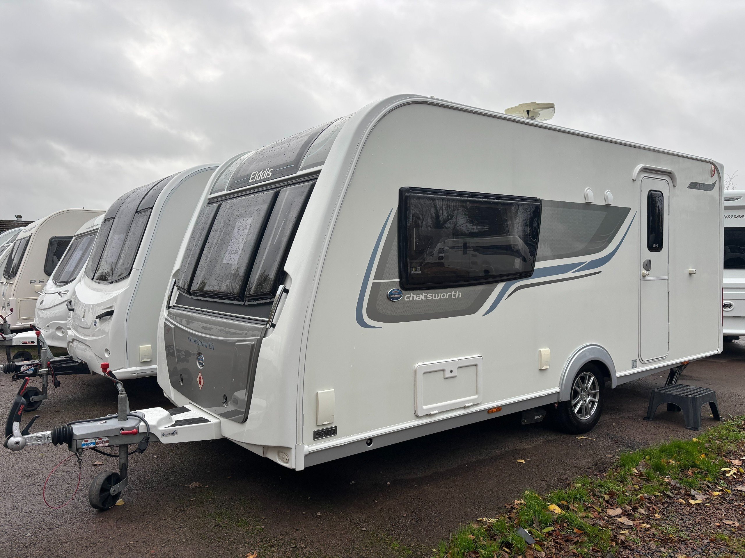 2017 Elddis Chatsworth 482 2-Berth with End Washroom