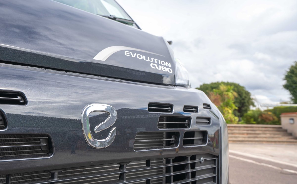 Elddis Evolution CV80 140BHP Auto