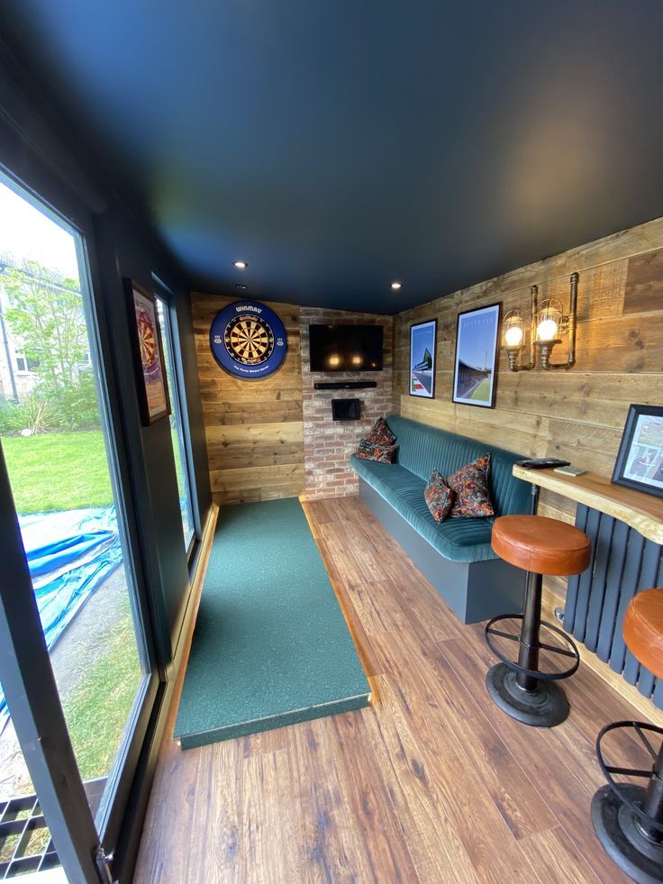Bespoke Leisure Explore Ford Transit Custom 136ps 8 speed Auto Sussex By Bespoke