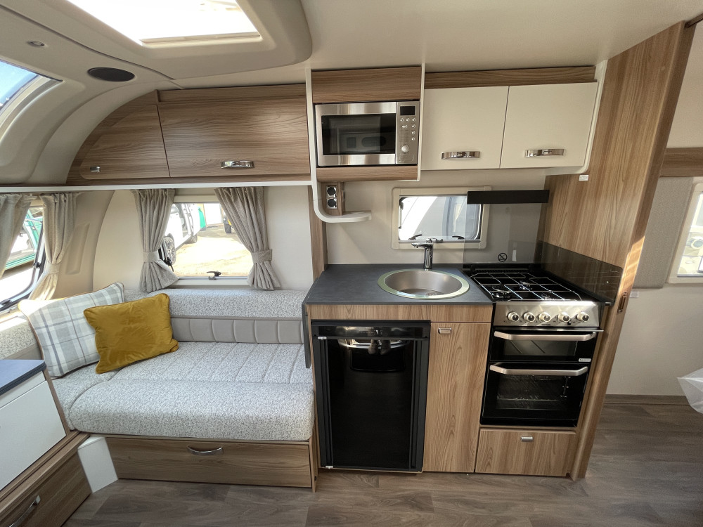 Swift Fairway Platinum