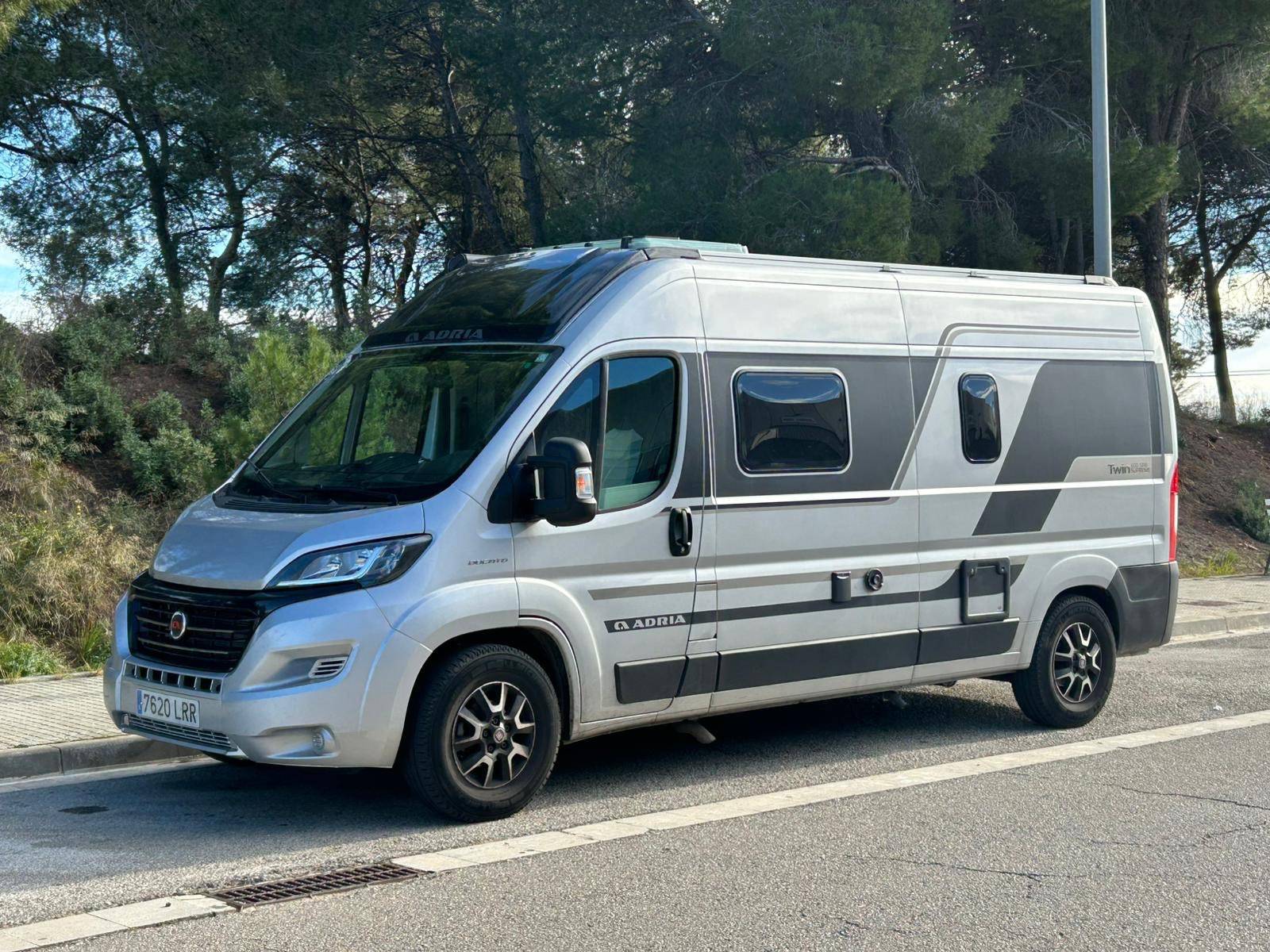 Adria Twin Supreme 600 SPB