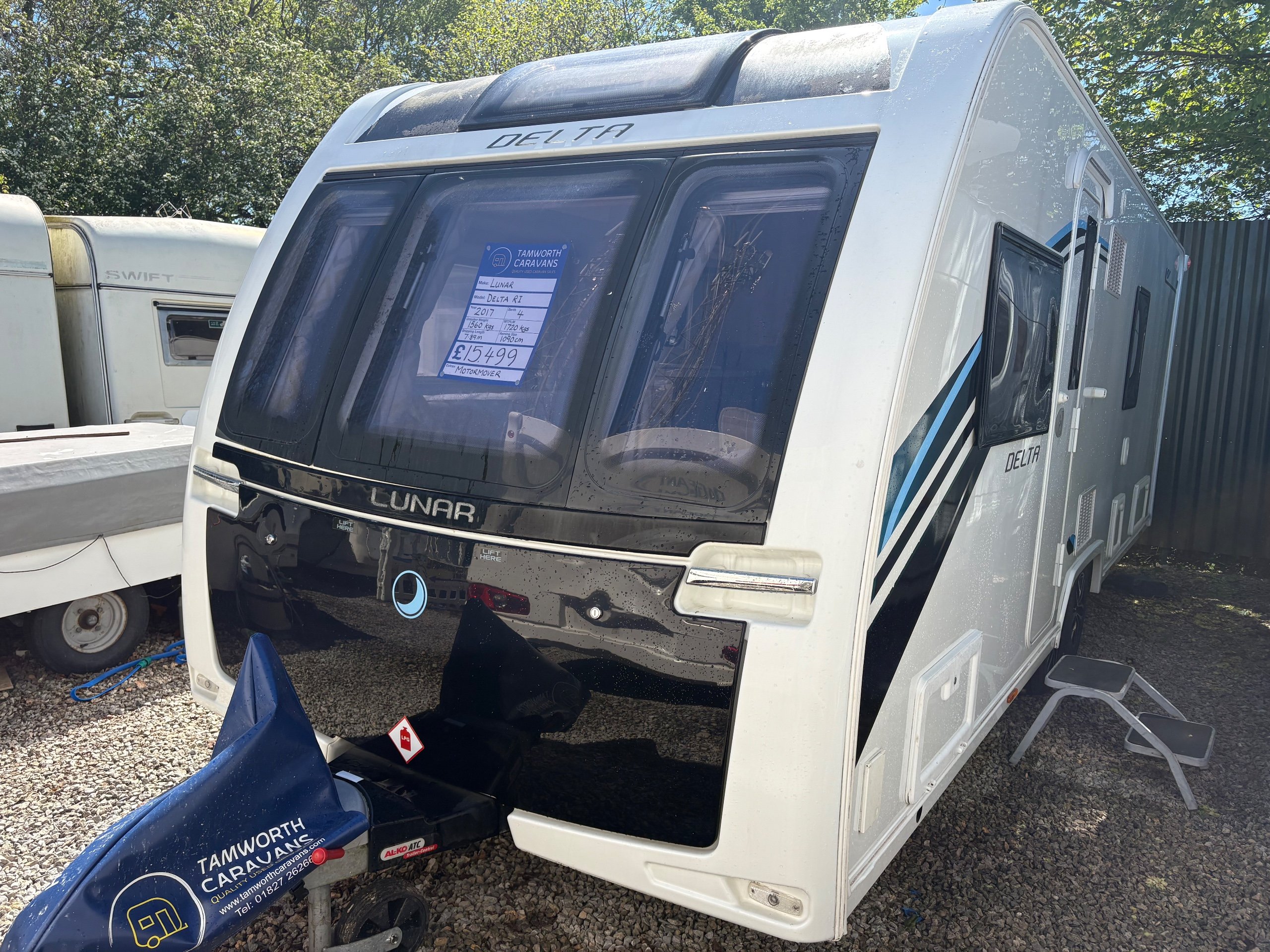 2017 Lunar Delta RI: 4 Berth Caravan with Transverse Island Bed