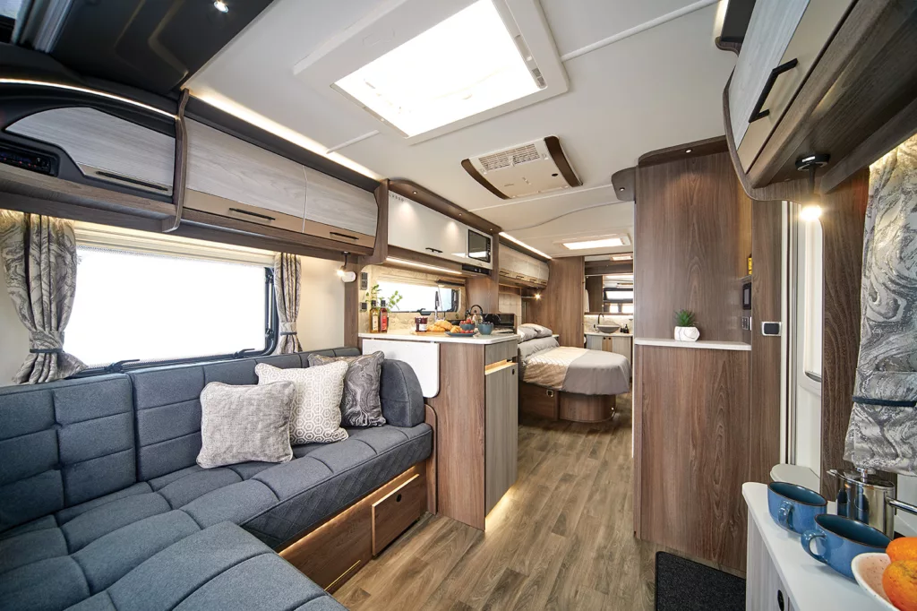 2022 Coachman Lusso I