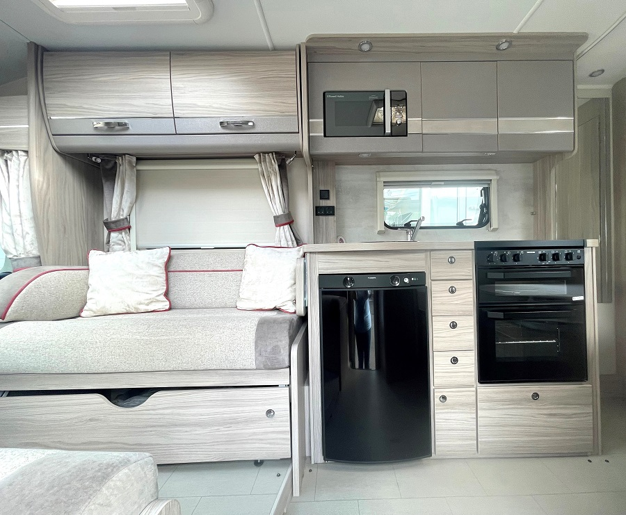 ELDDIS MAJESTIC 155