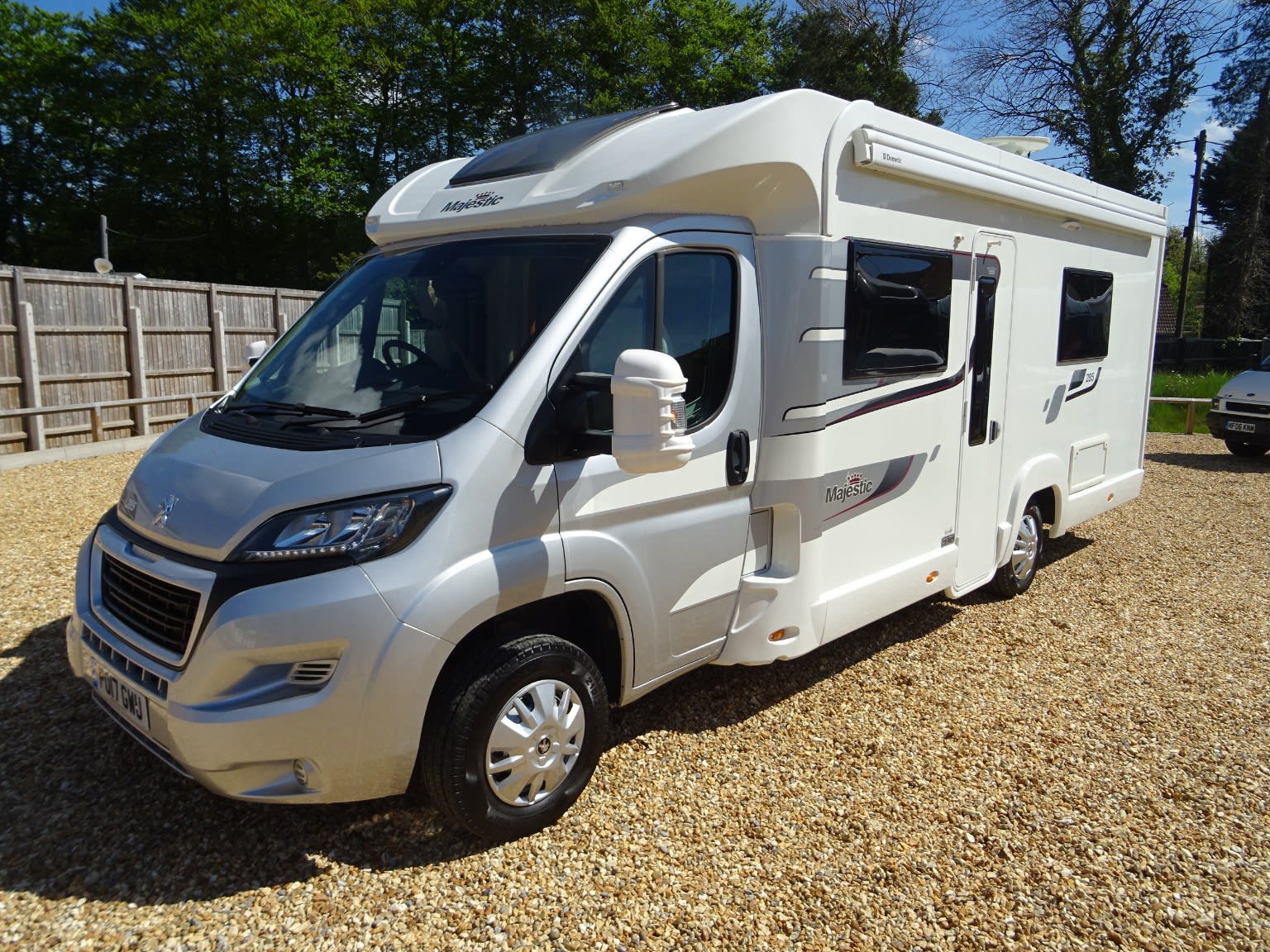 ELDDIS MAJESTIC 185