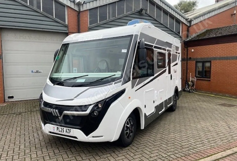 2014 Mobilvetta K Yacht T Line 59 2 Compact A-Class with End-Washroom