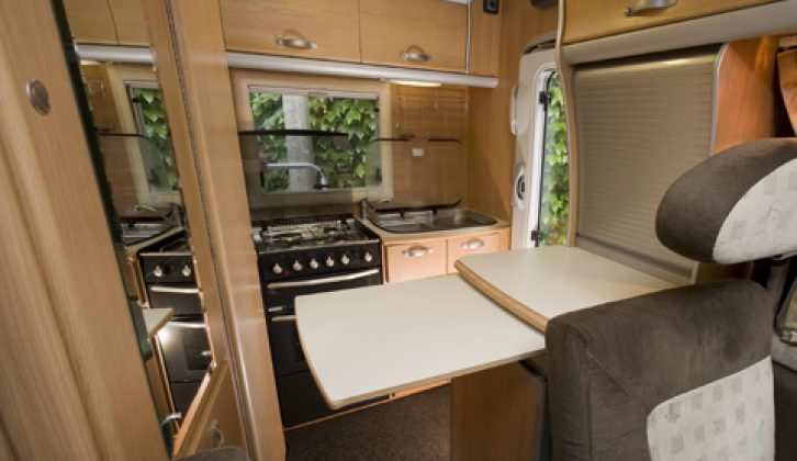 Auto-Sleepers Nuevo ES 2003 4-Berth Motorhome with Overcab Bed