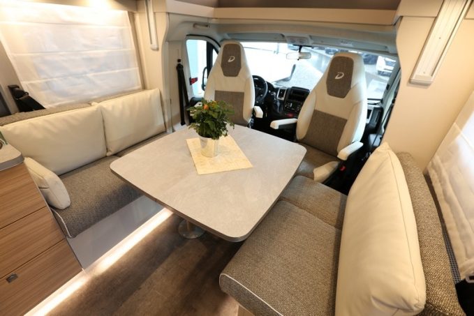 Dethleffs Pulse GT T6551DBM 140BHP