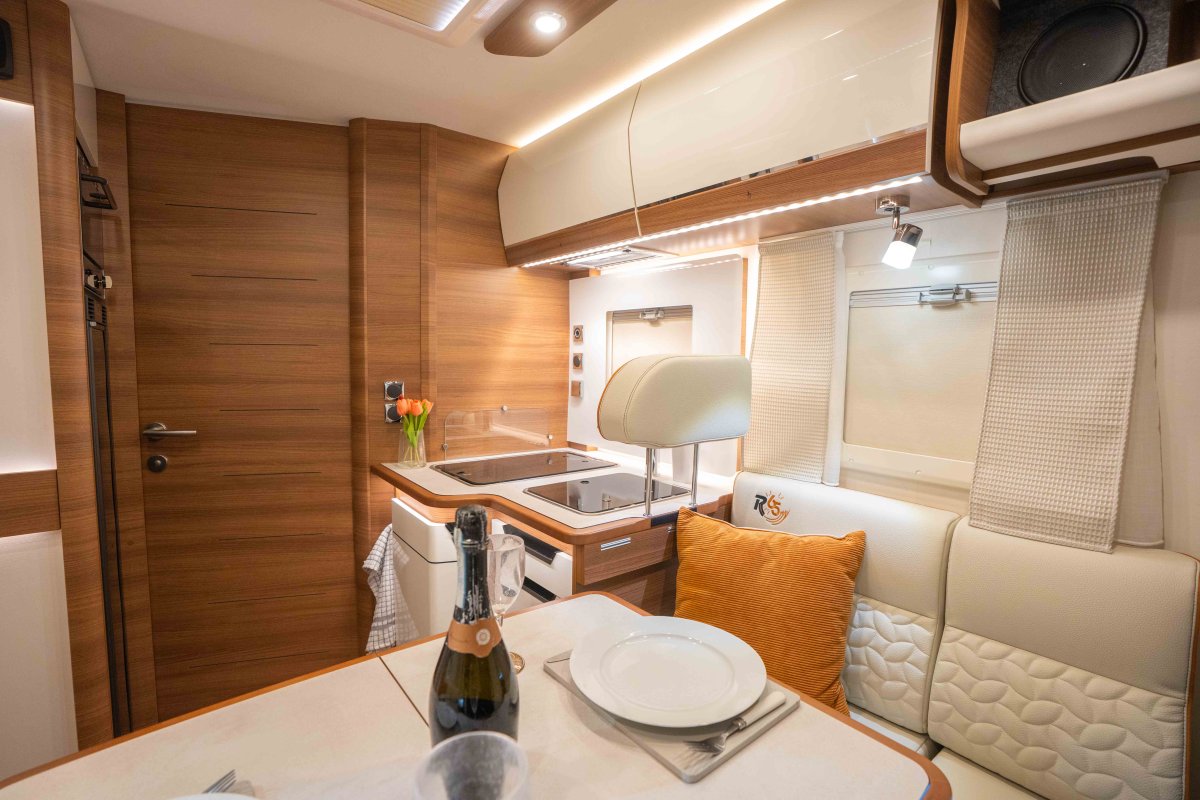 Rapido C86i 65th Anniversary 140BHP Auto 2024 4-Berth Motorhome