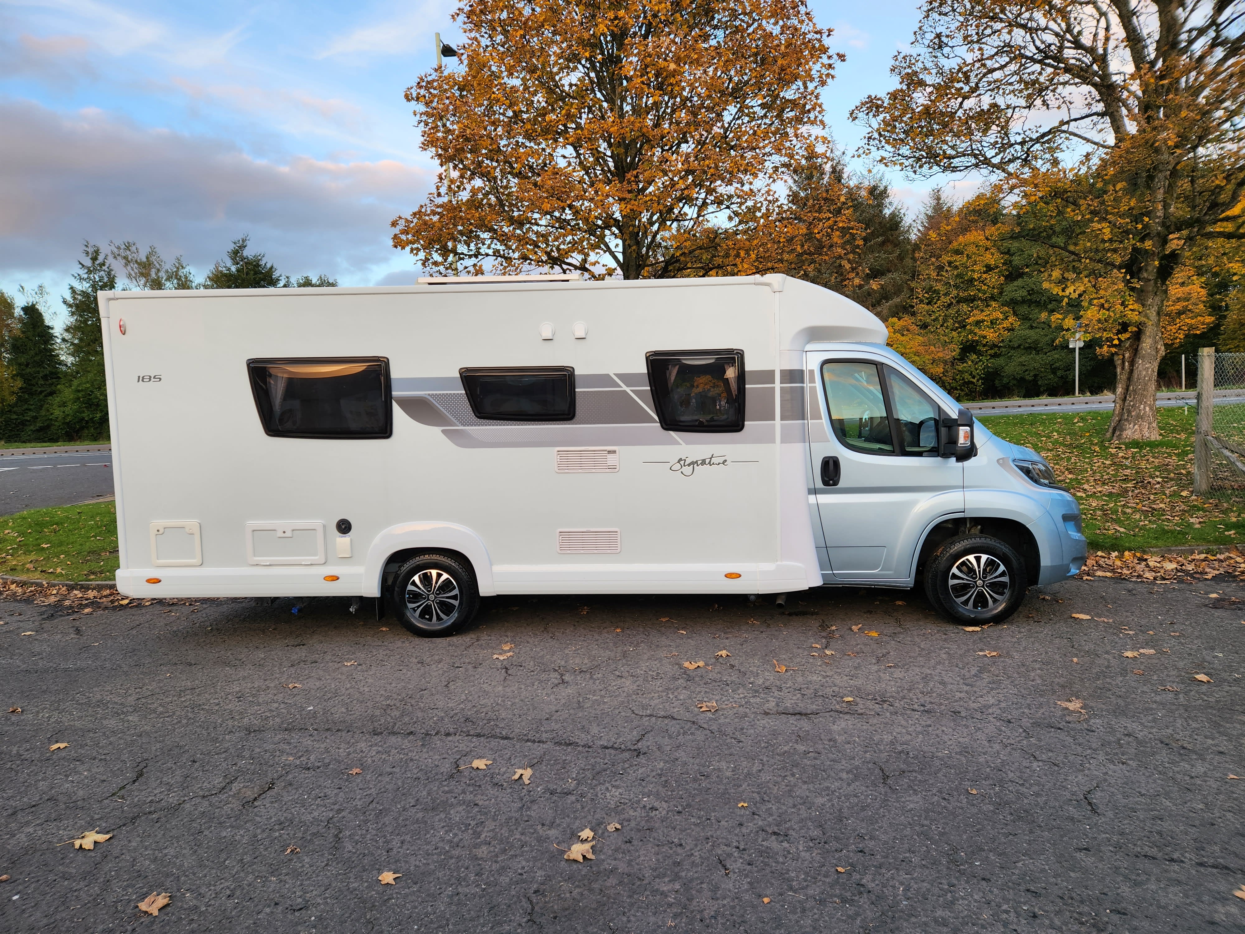 Elddis Signature 185