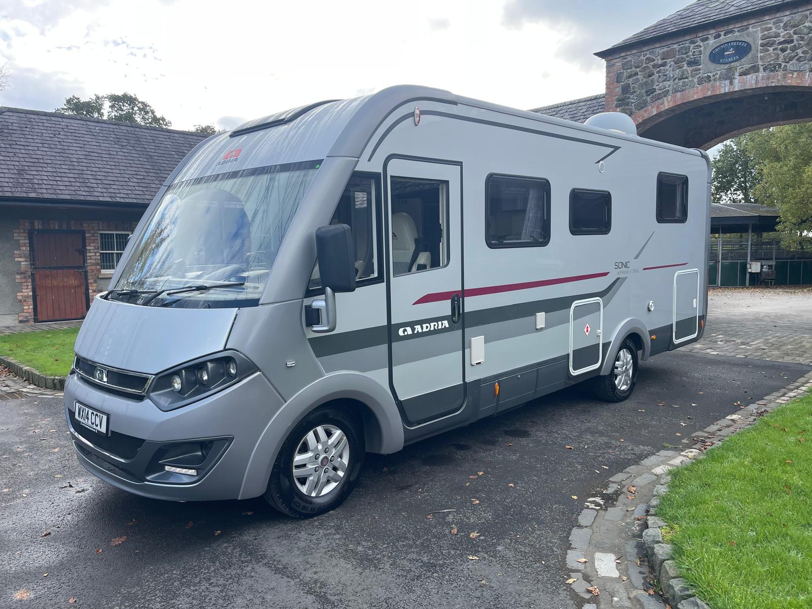 Adria Sonic Supreme 700 DC 180BHP Auto