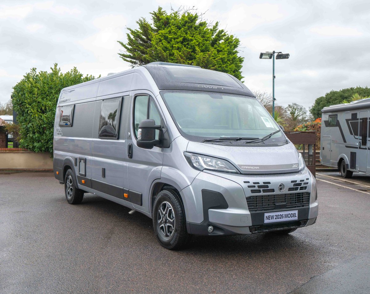 Swift Carrera 194 140BHP Auto 2024 3-Berth Campervan