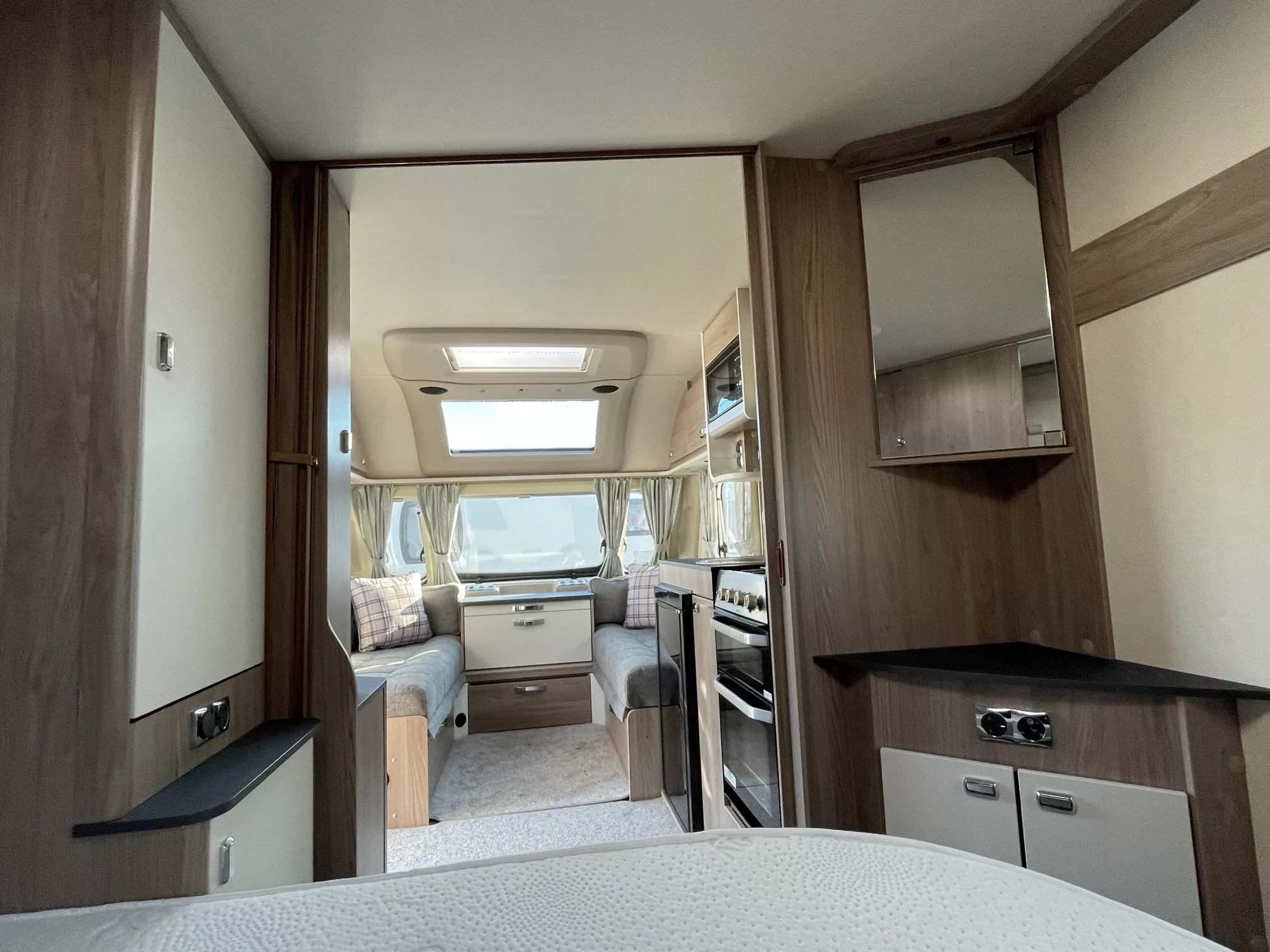 2023 Swift Celebrate Grande 4SB