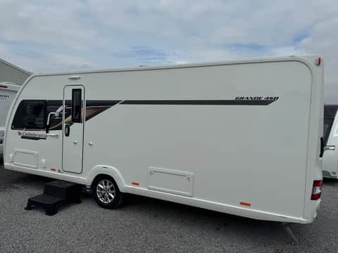 2023 Swift Celebrate Grande 4SB