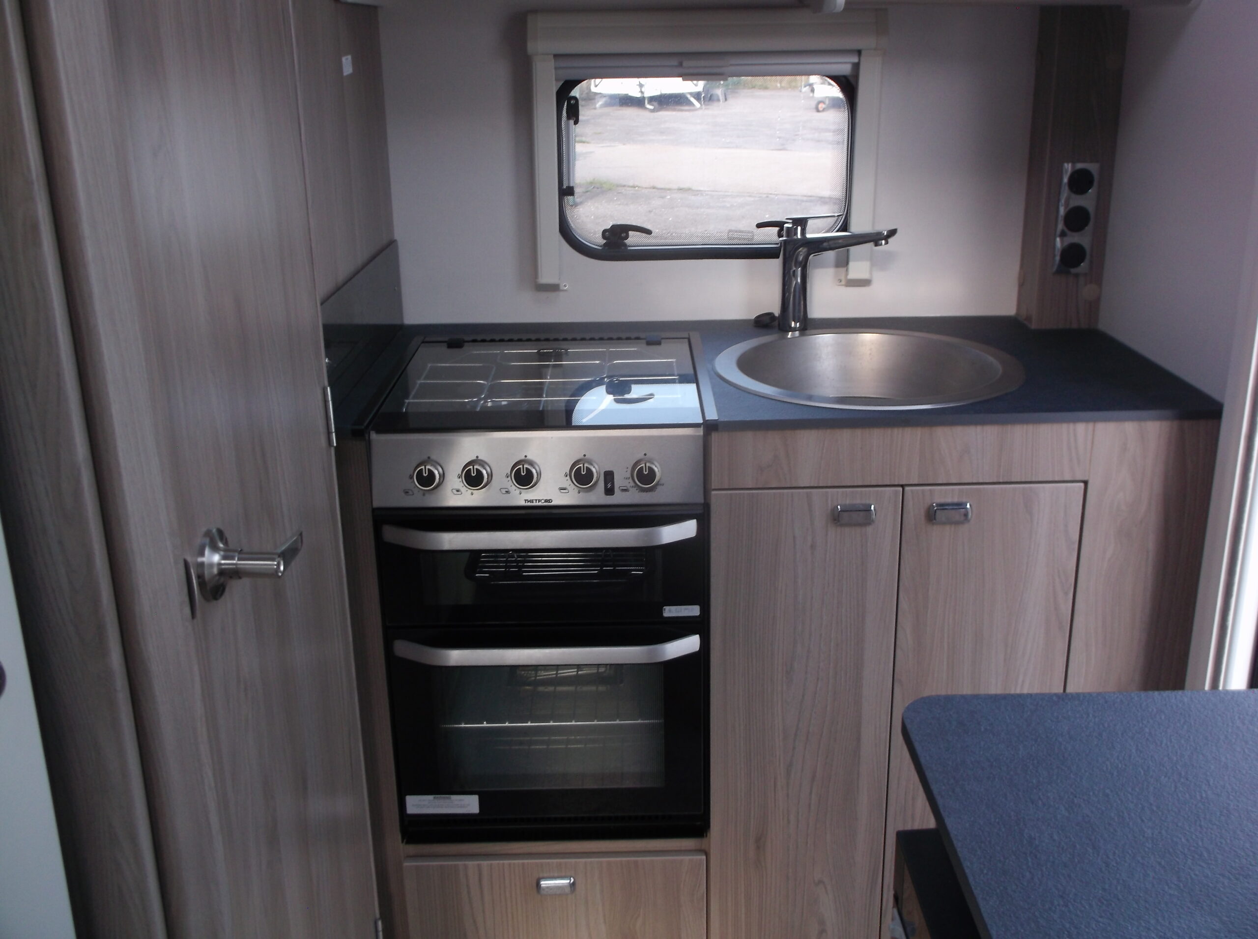 Swift Horizon Compact – 2023 Caravan