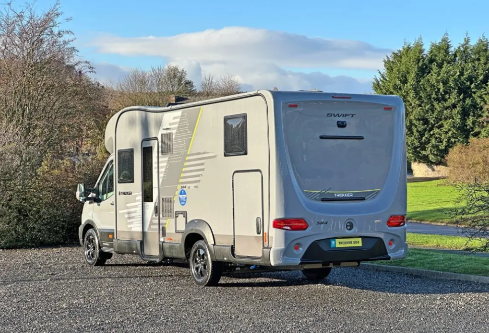 Swift Trekker 584