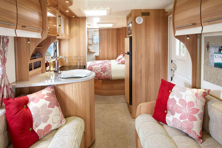 2022 Bailey Unicorn Vigo - 4-Berth Caravan with Transverse Island Bed