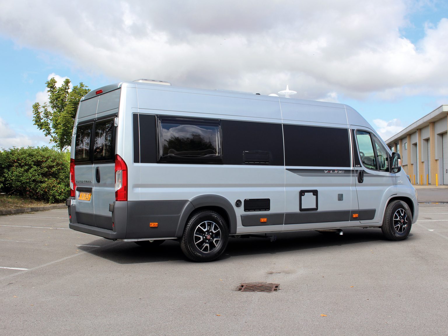Auto Trail V Line 635 Se