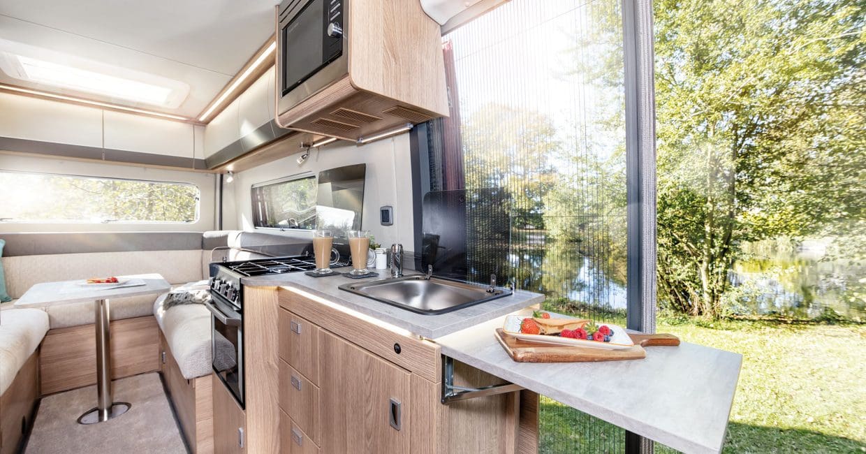 Auto-Trail V-Line 635 Sport 140BHP (2024) 2-Berth Rear-Lounge Campervan