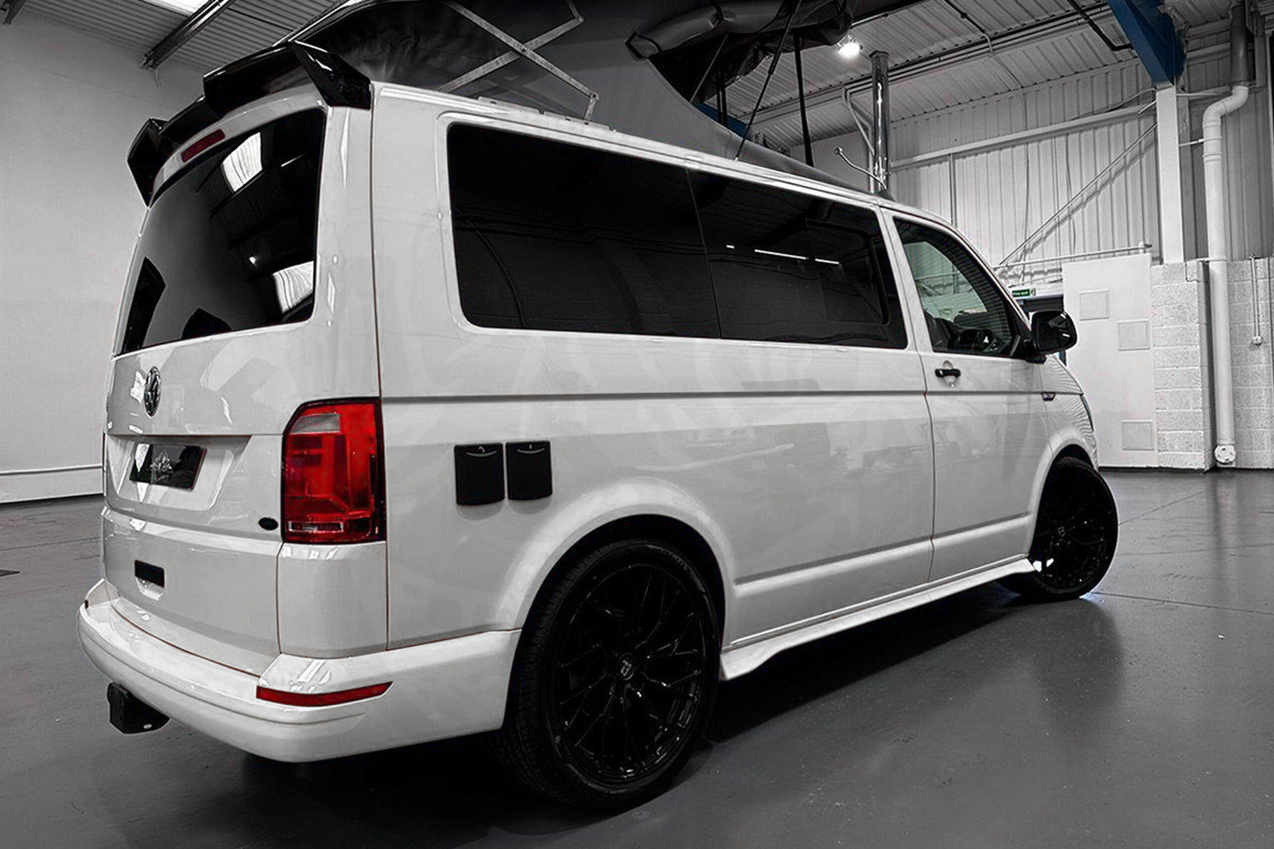 Volkswagen T6.1 LWB