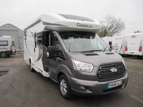 Chausson Welcome Suite Fiat Ducato, 3 Berth, 4 Belts, Fixed Bed, MOT, 12 Months warranty, Habitation Service