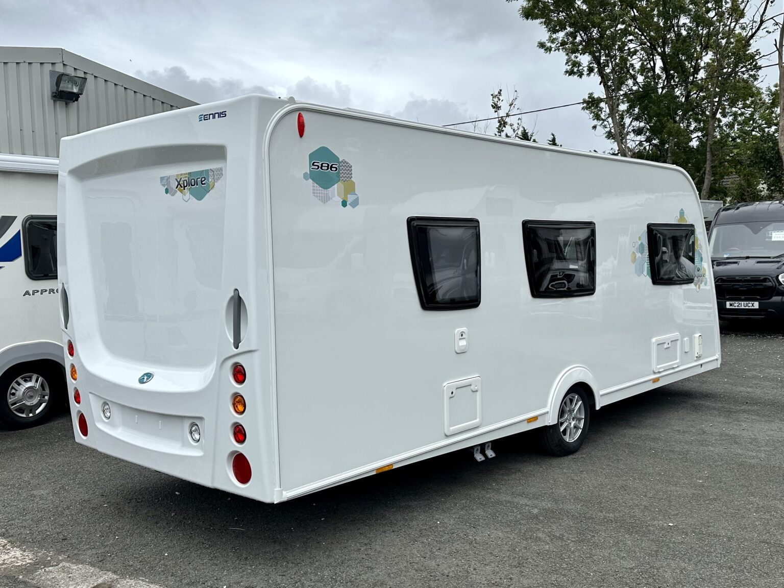 Elddis Xplore 402