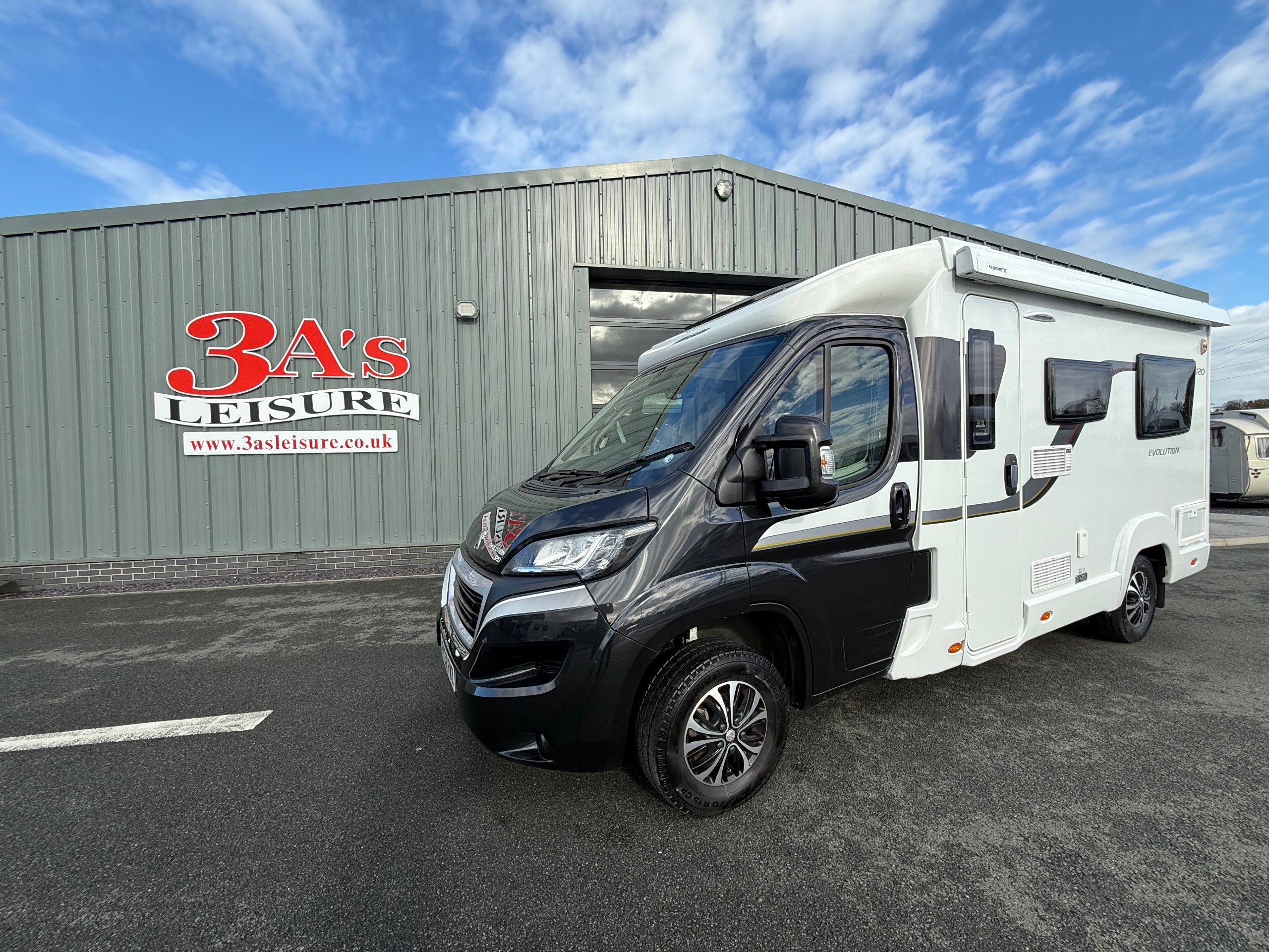 2022 Elddis Evolution 2-Berth Motorhome with Fixed French Bed
