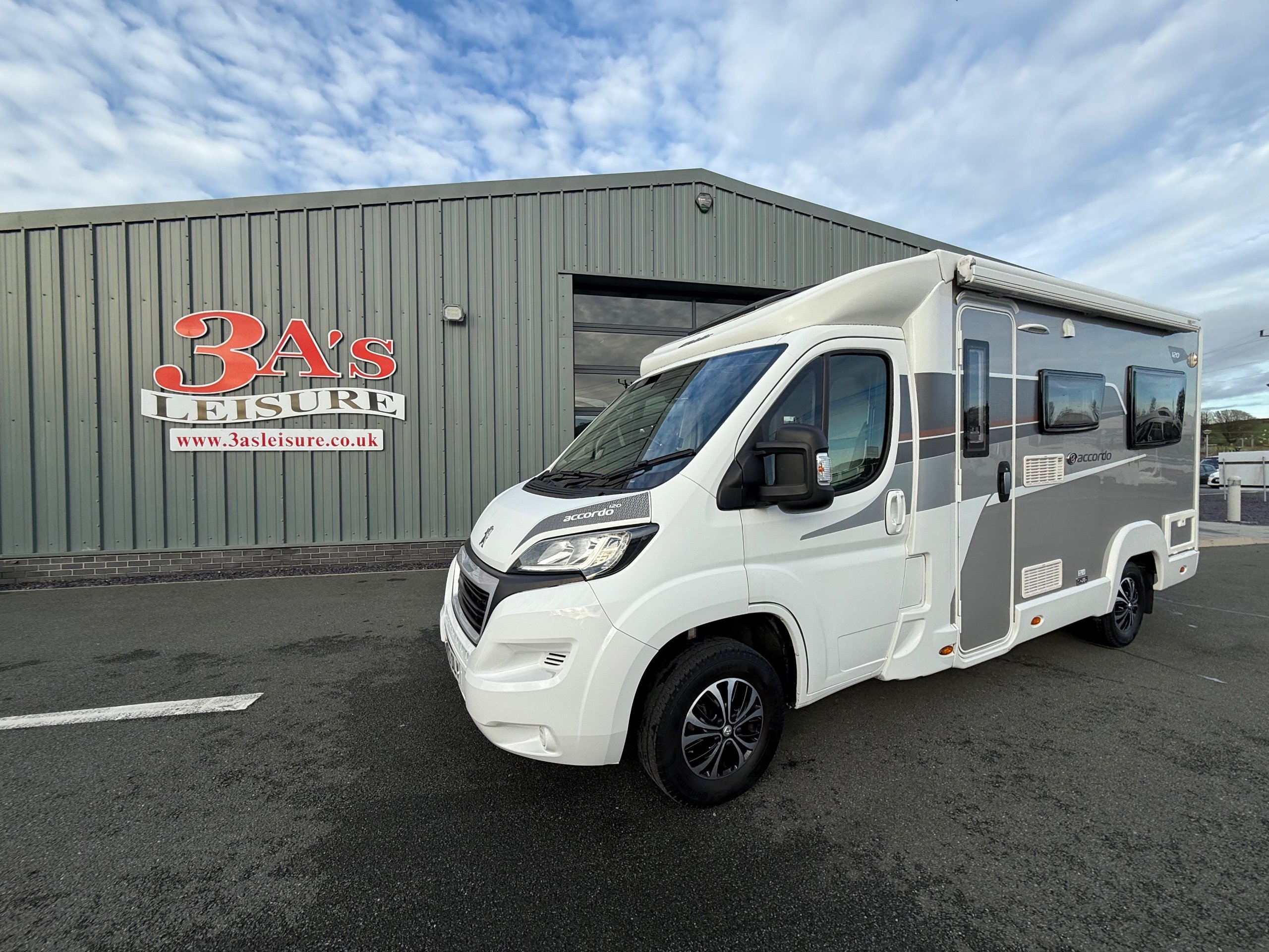 2022 Elddis Accordo 120 Compact 2-Berth Motorhome with Rear Garage
