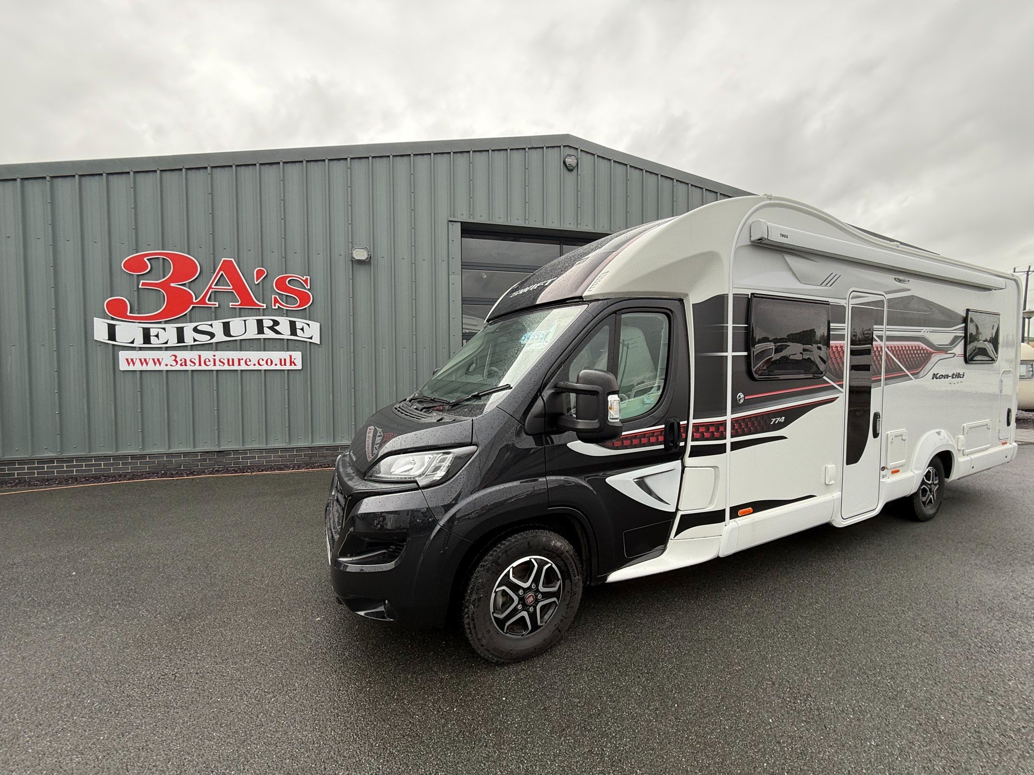 2024 Swift Kon Tiki 774 New 6-Berth Motorhome with Island Bed and Automatic Transmission