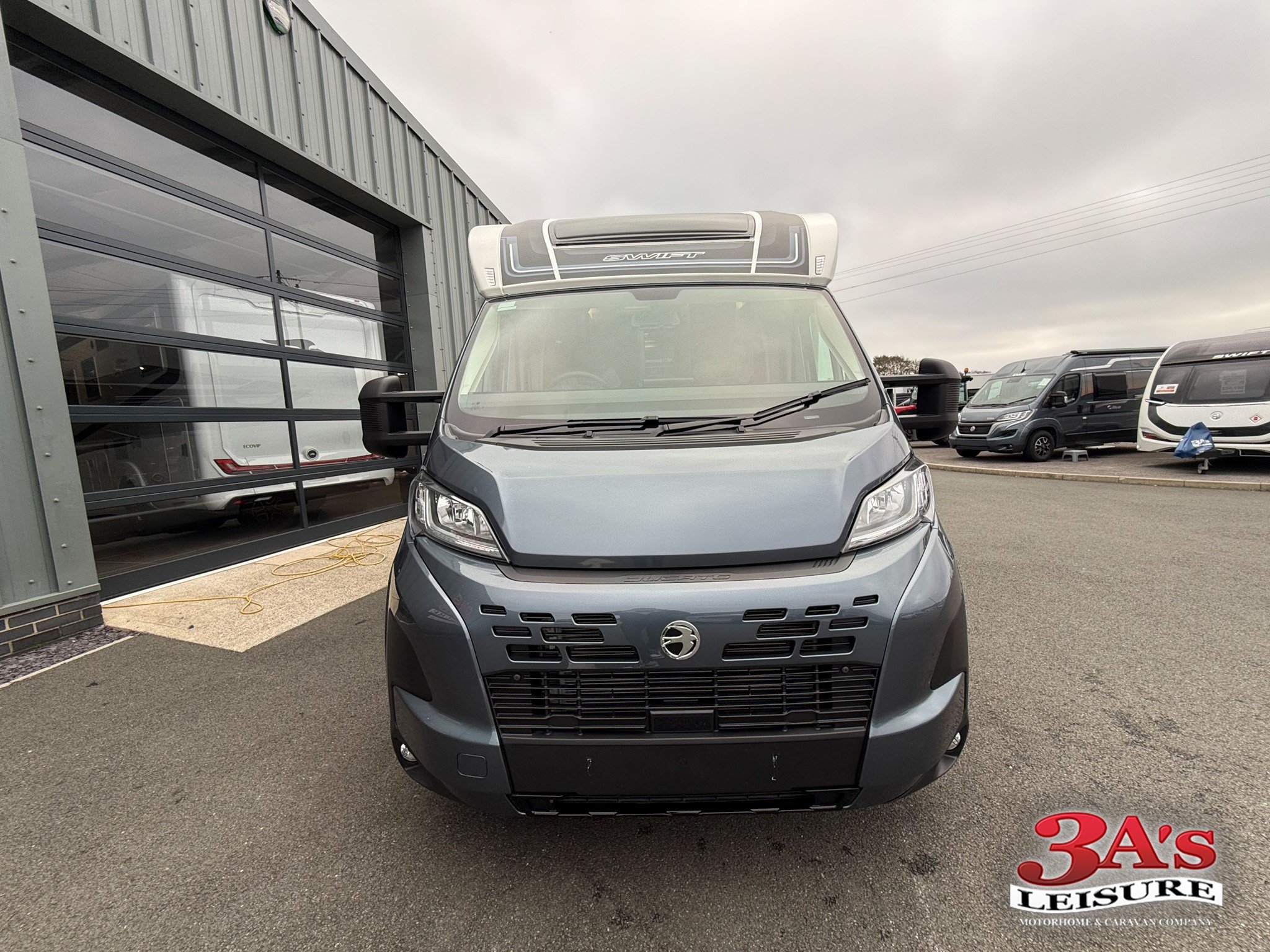 2025 Swift Escape 640