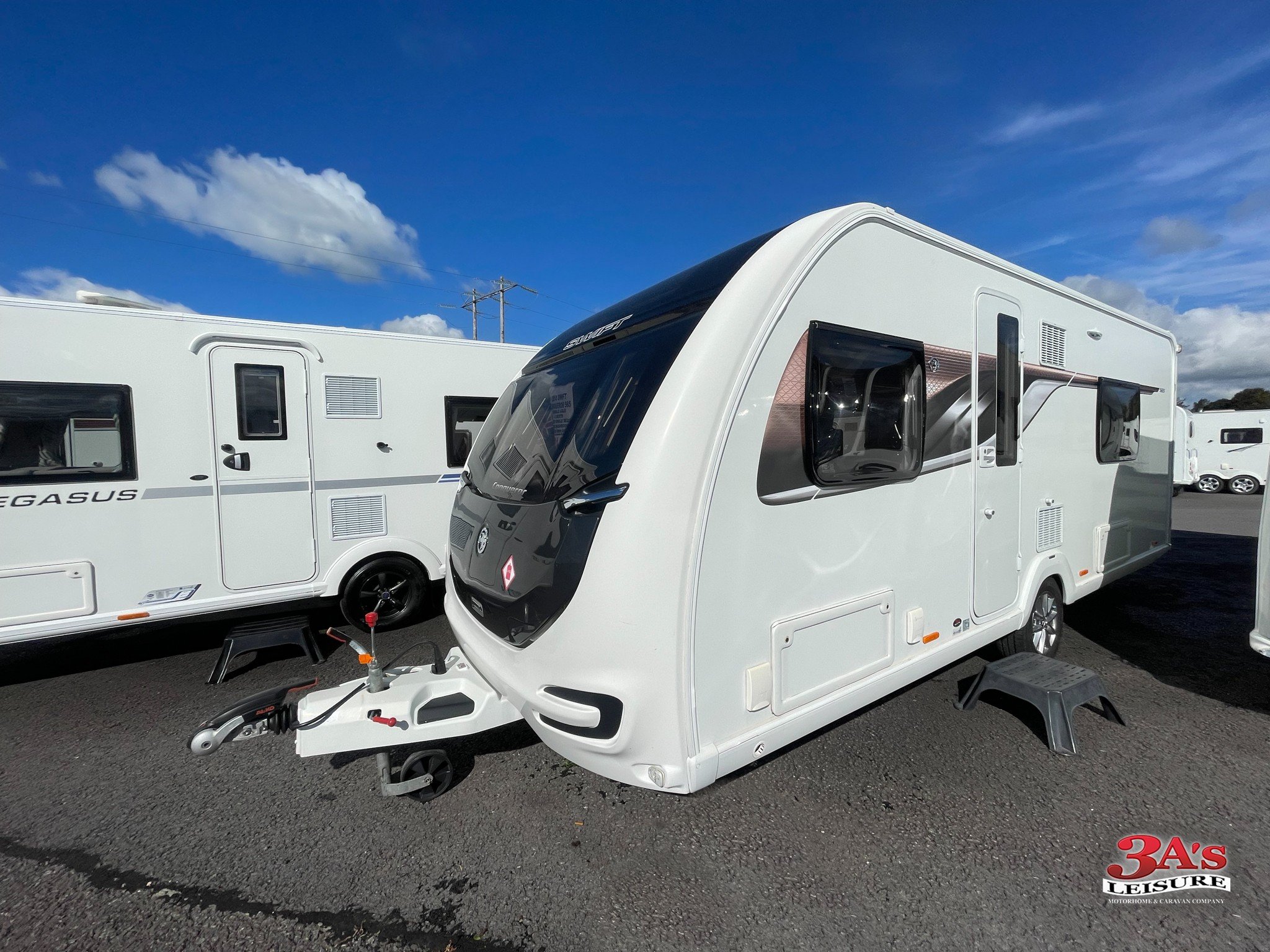 2018 Swift Conqueror 565