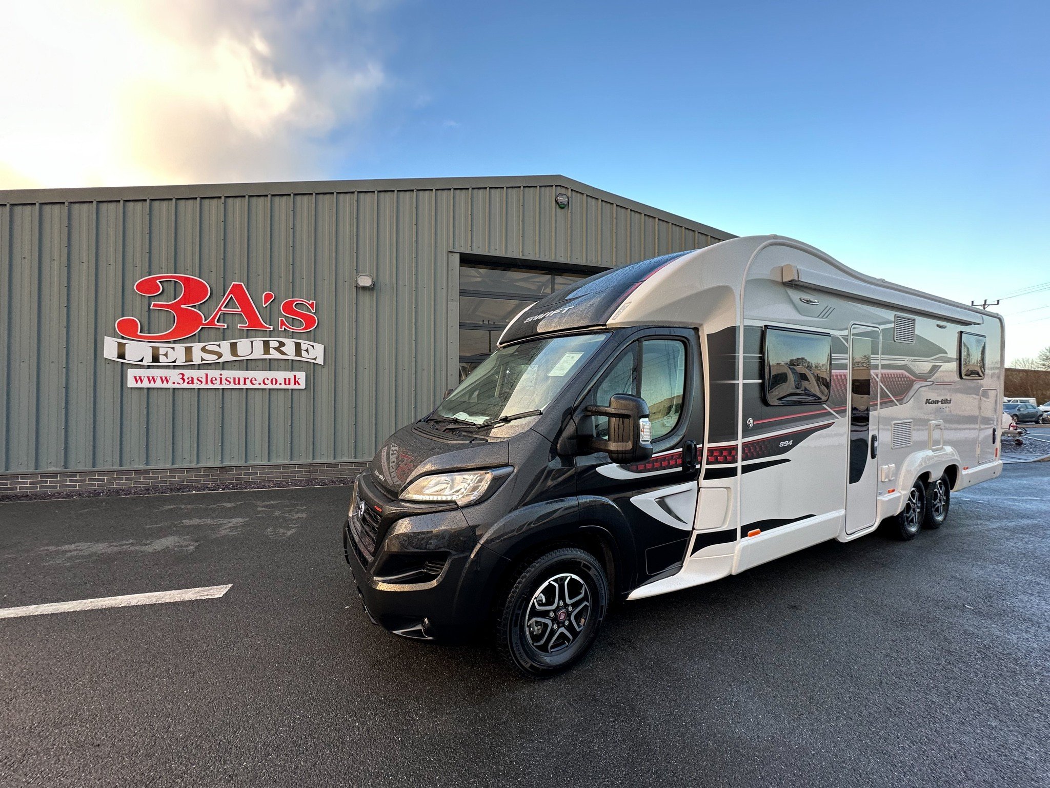 2024 Swift Kon-Tiki 894