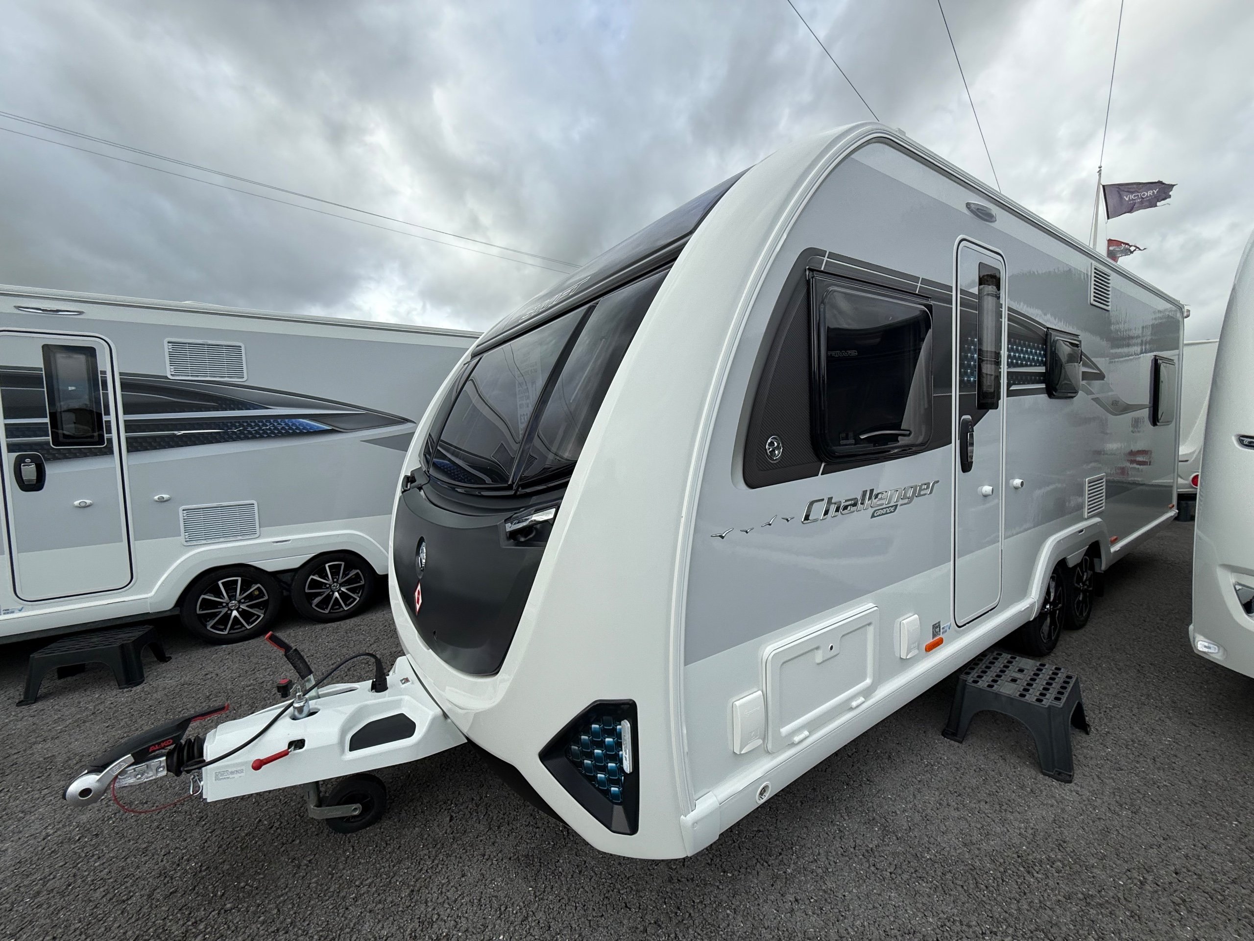 2026 Swift Challenger 4-Berth Caravan with Transverse Island Bed