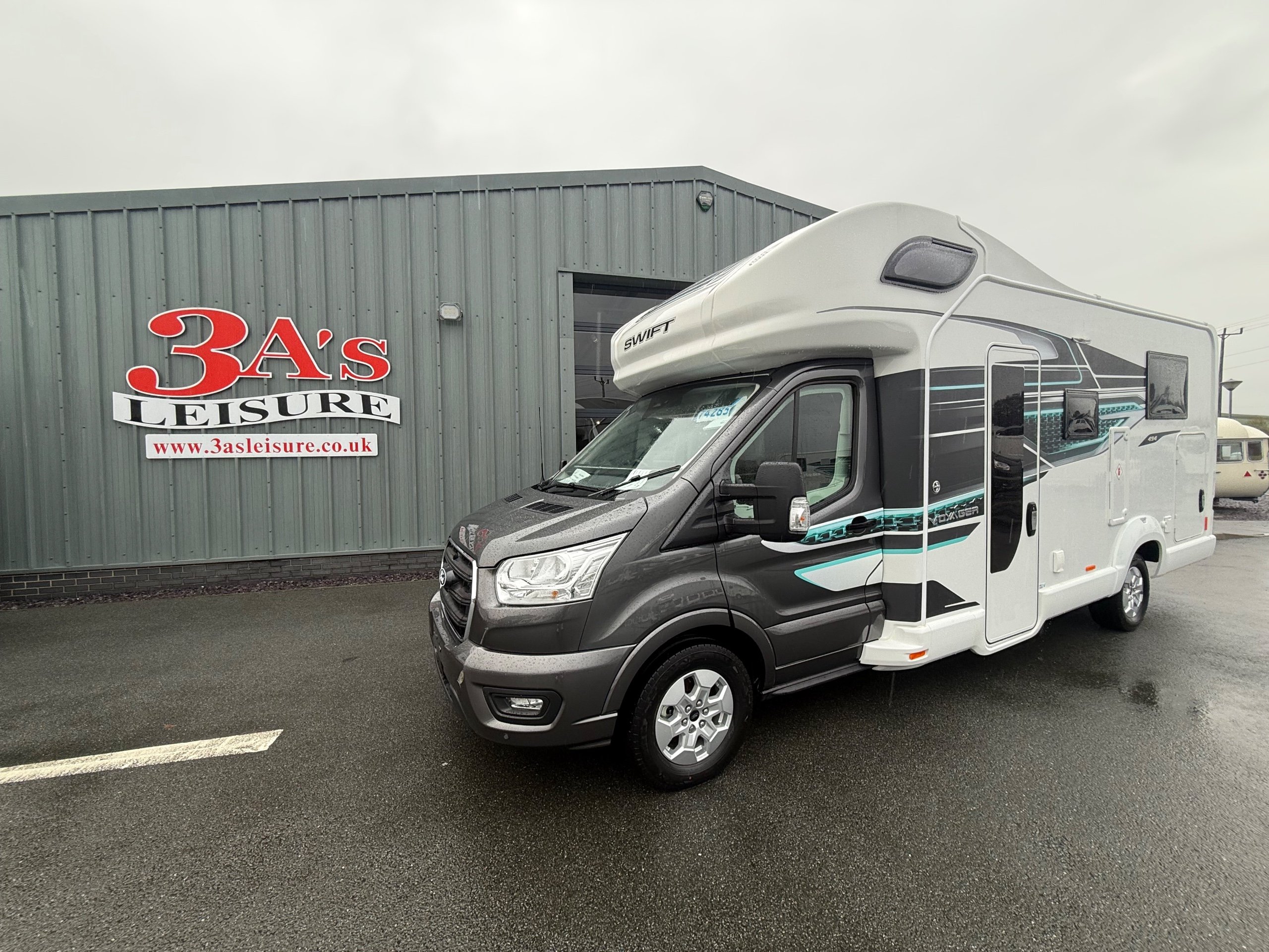 2025 Swift Voyager 494 Automatic 4-Berth Island-Bed Motorhome