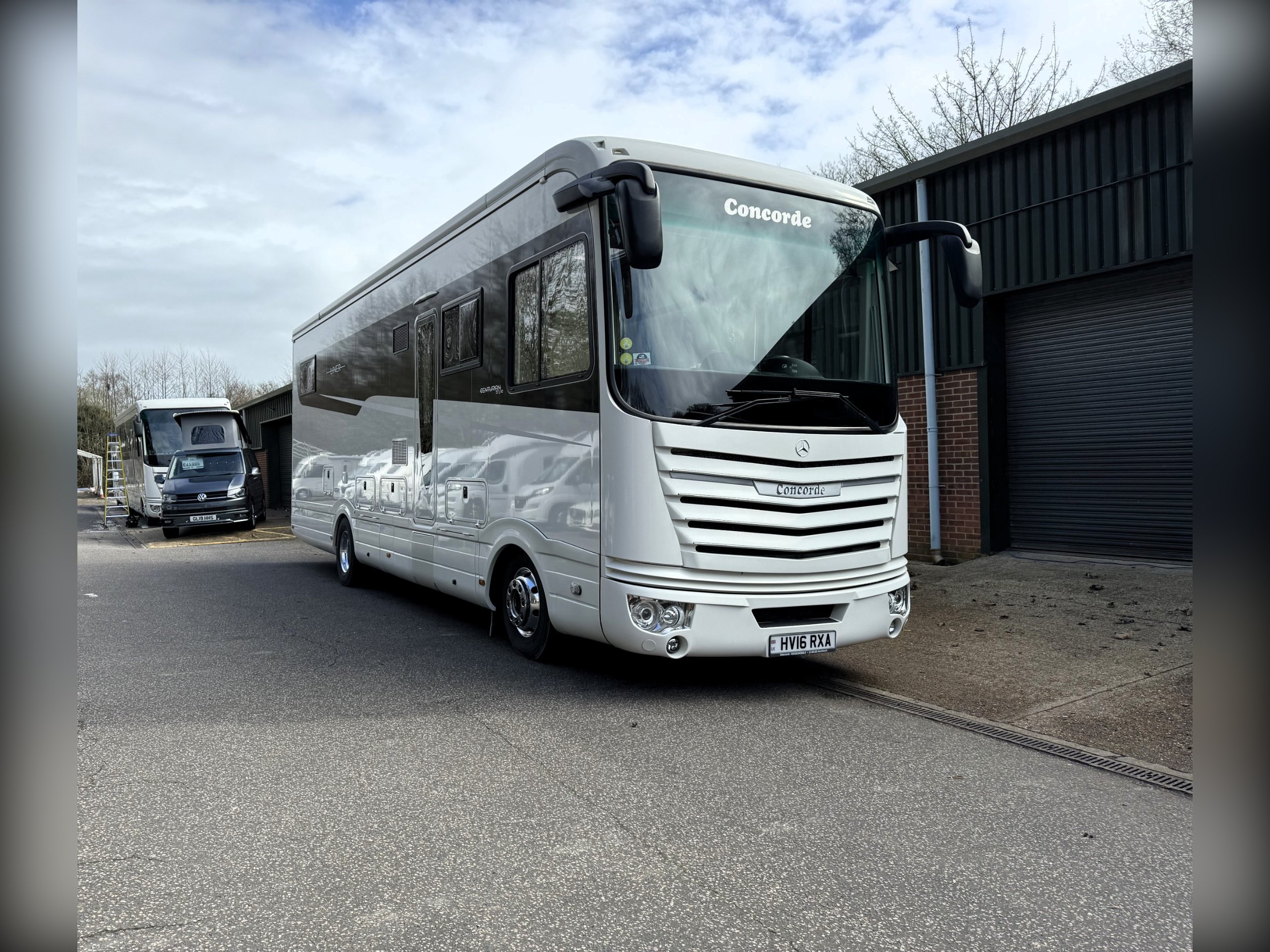2016 Concorde Liner