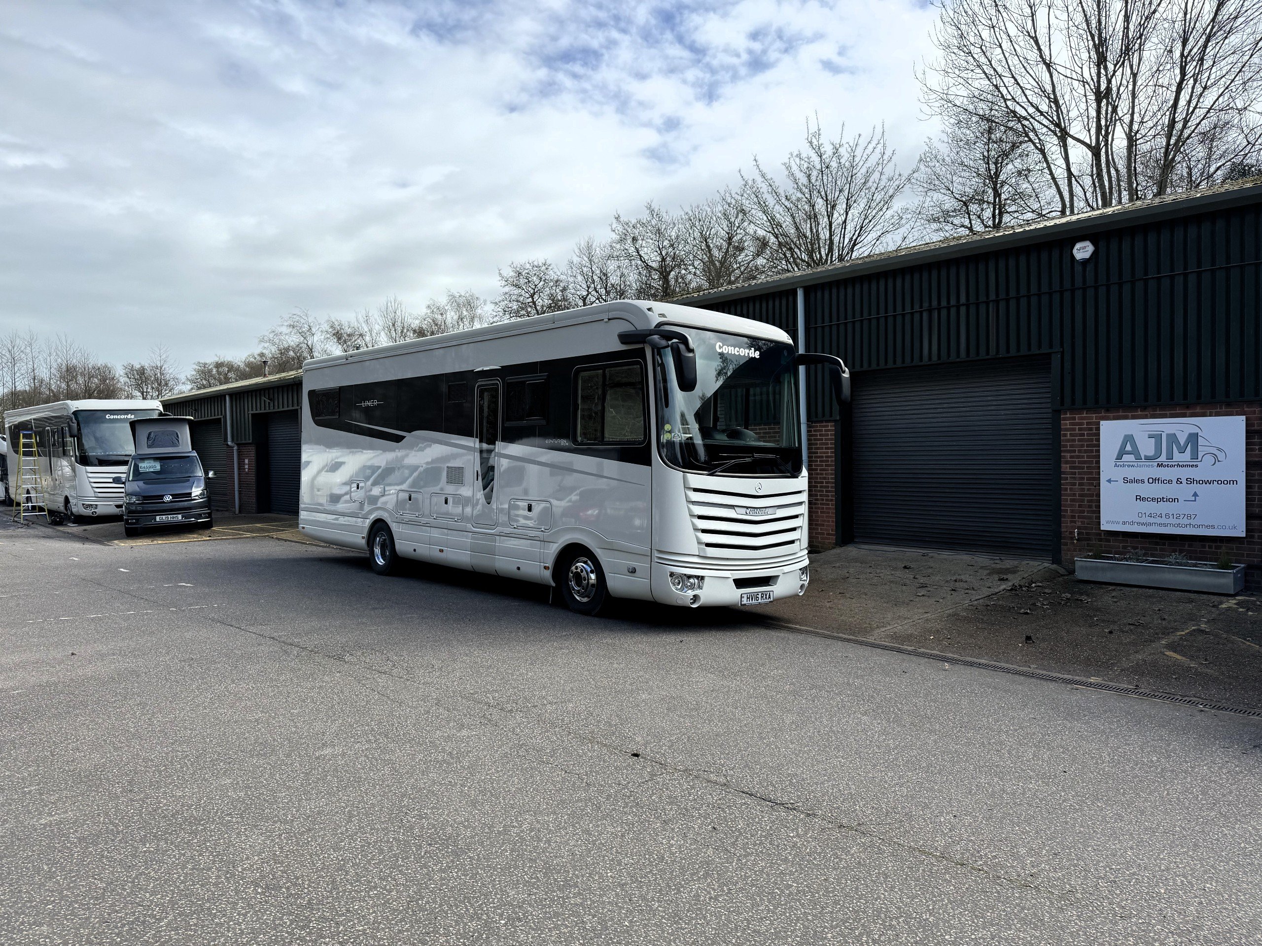 2016 Concorde Liner