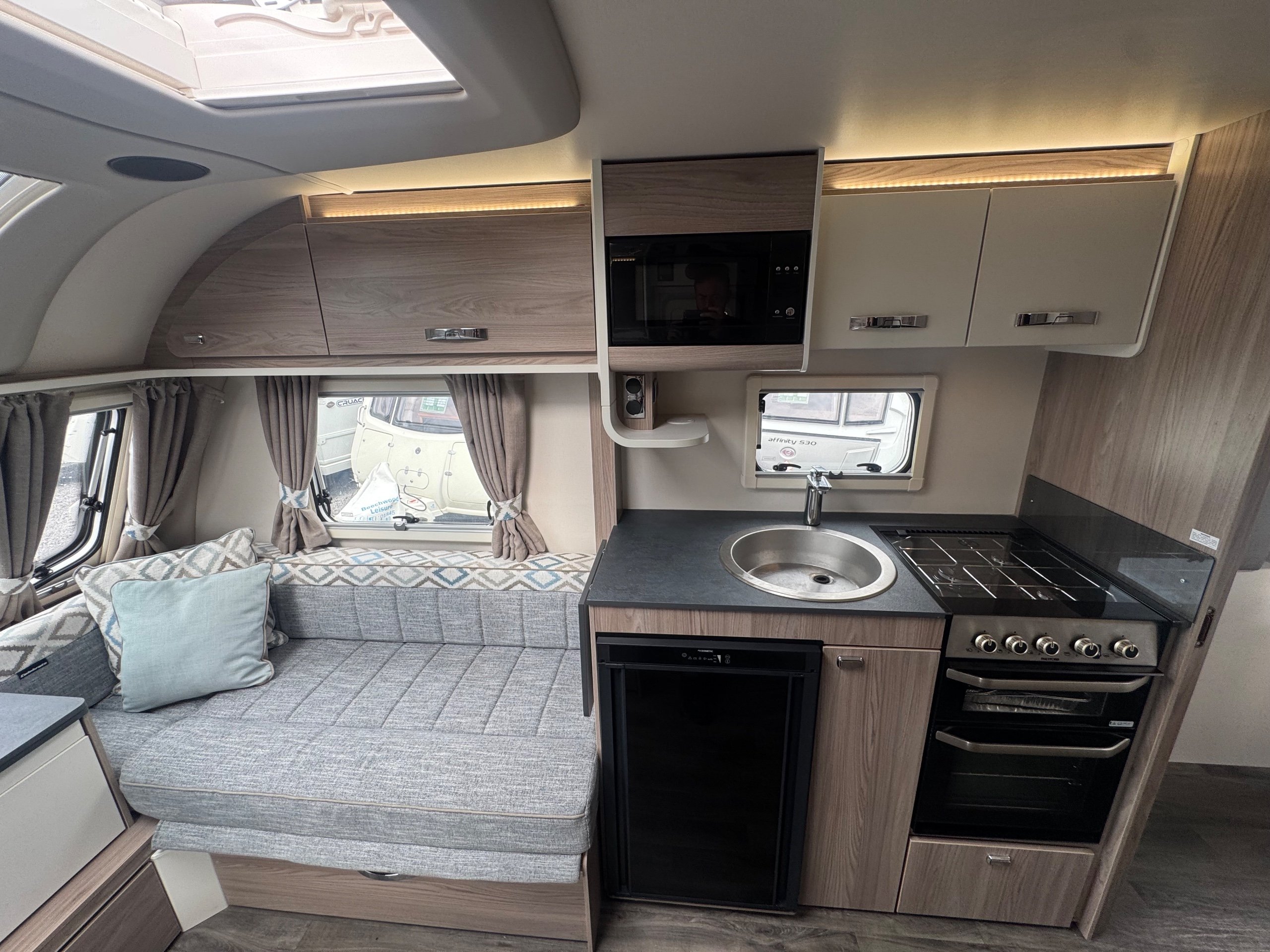 2023 Swift Celebrate Grande 4SB