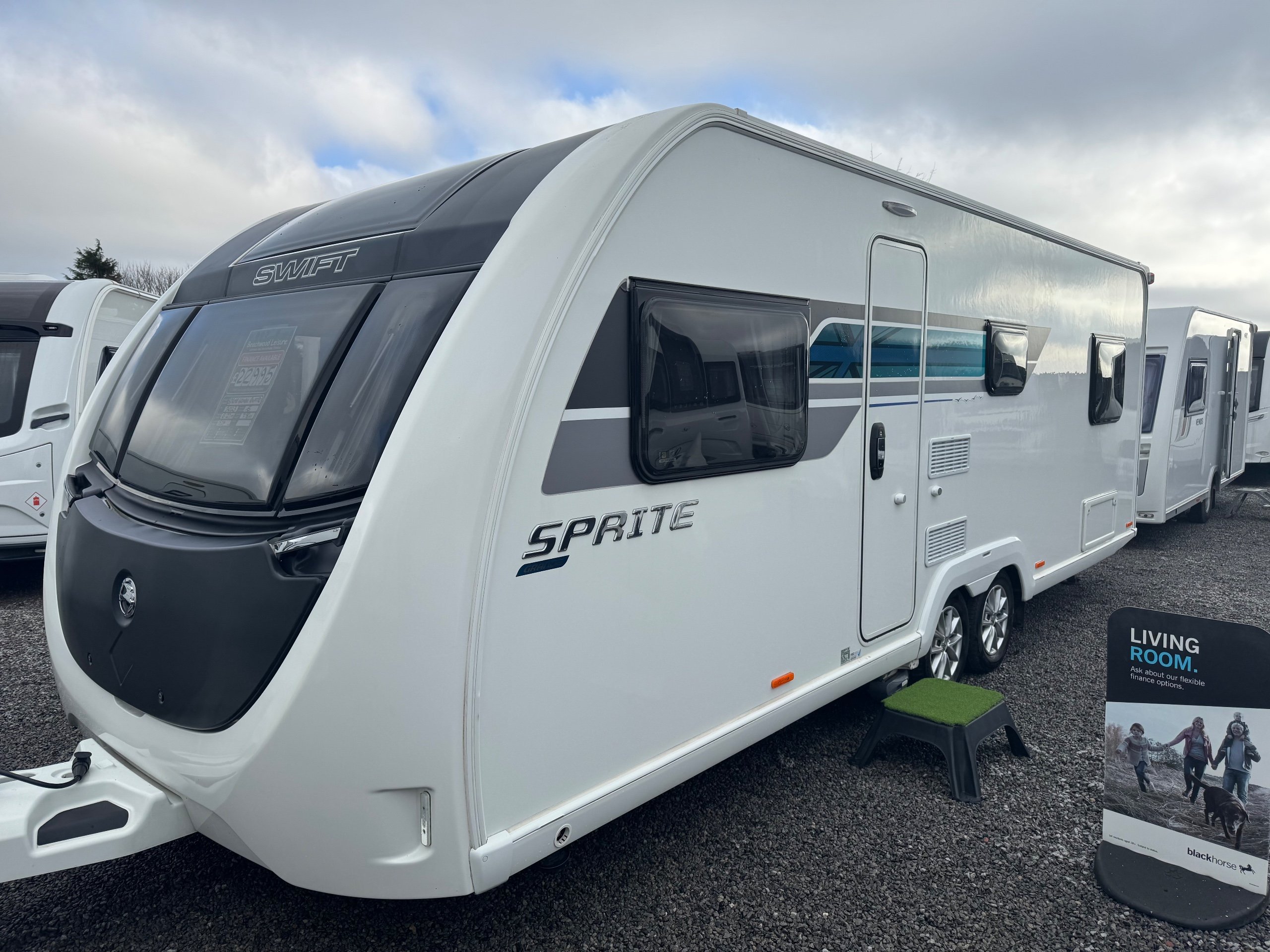 2023 Swift Sprite Grande Quattro FB – 8ft Wide 6-Berth Twin Axle