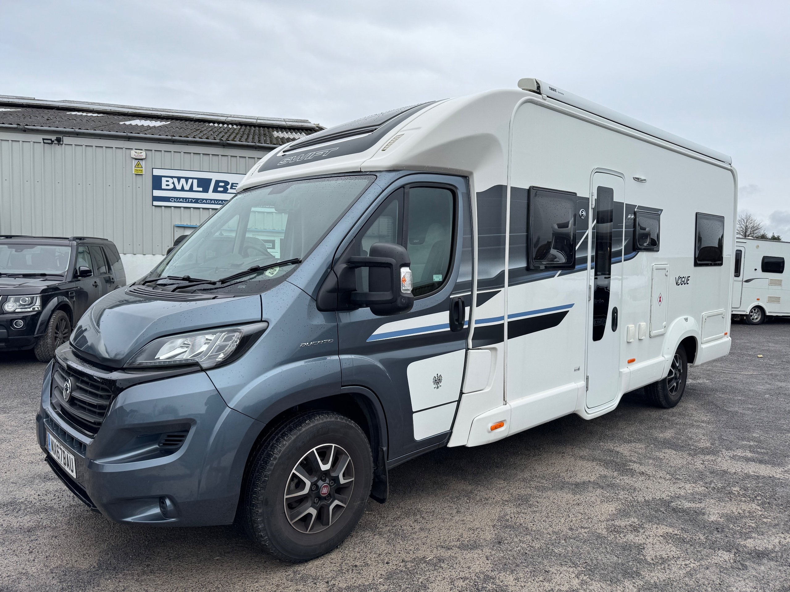 2017 Swift Vogue 674