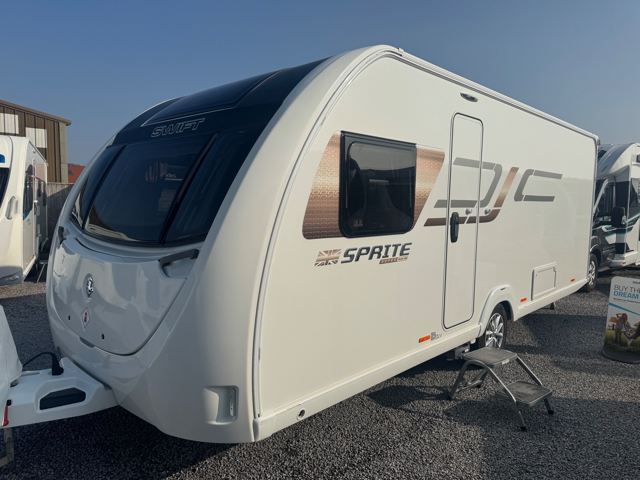 2022 Swift Sprite Super Major 4 SB - 8ft Wide 4-Berth with Island Bed
