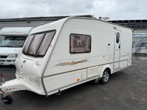 2004 Bailey Senator Series 5 Vermont - 2-Berth with Motor Mover