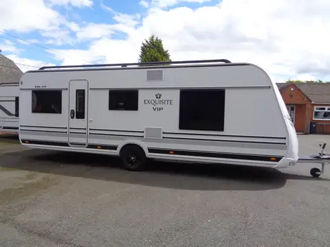 2025 LMC 595 Vip Exquisit
