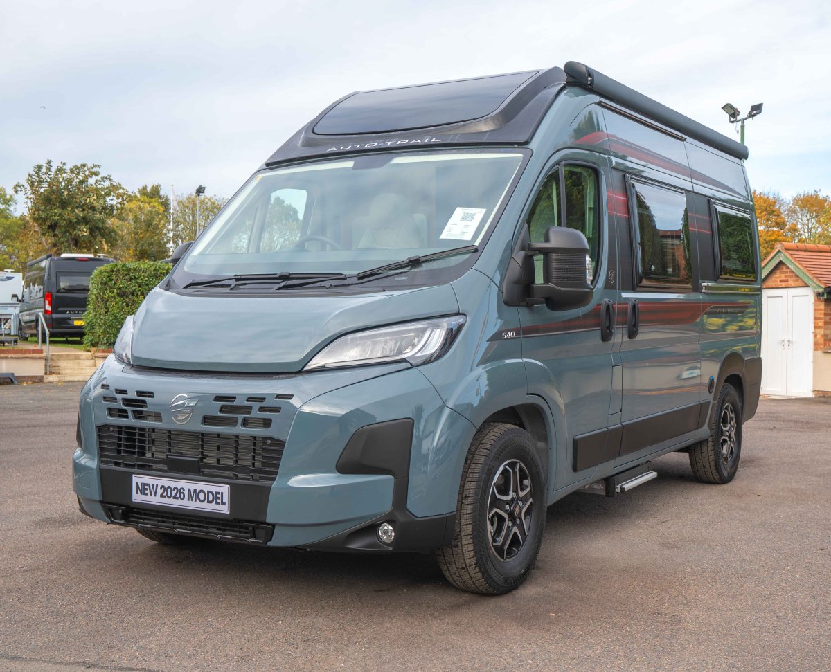 Auto-Trail V-Line 540 SE 140BHP Auto
