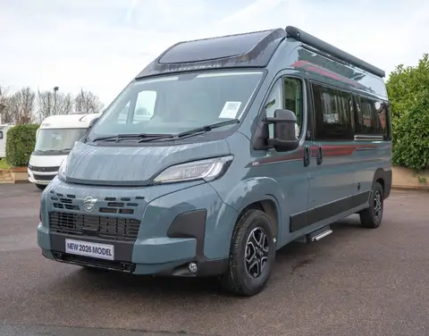 Auto-Trail V-Line 610 Sport 140BHP Auto