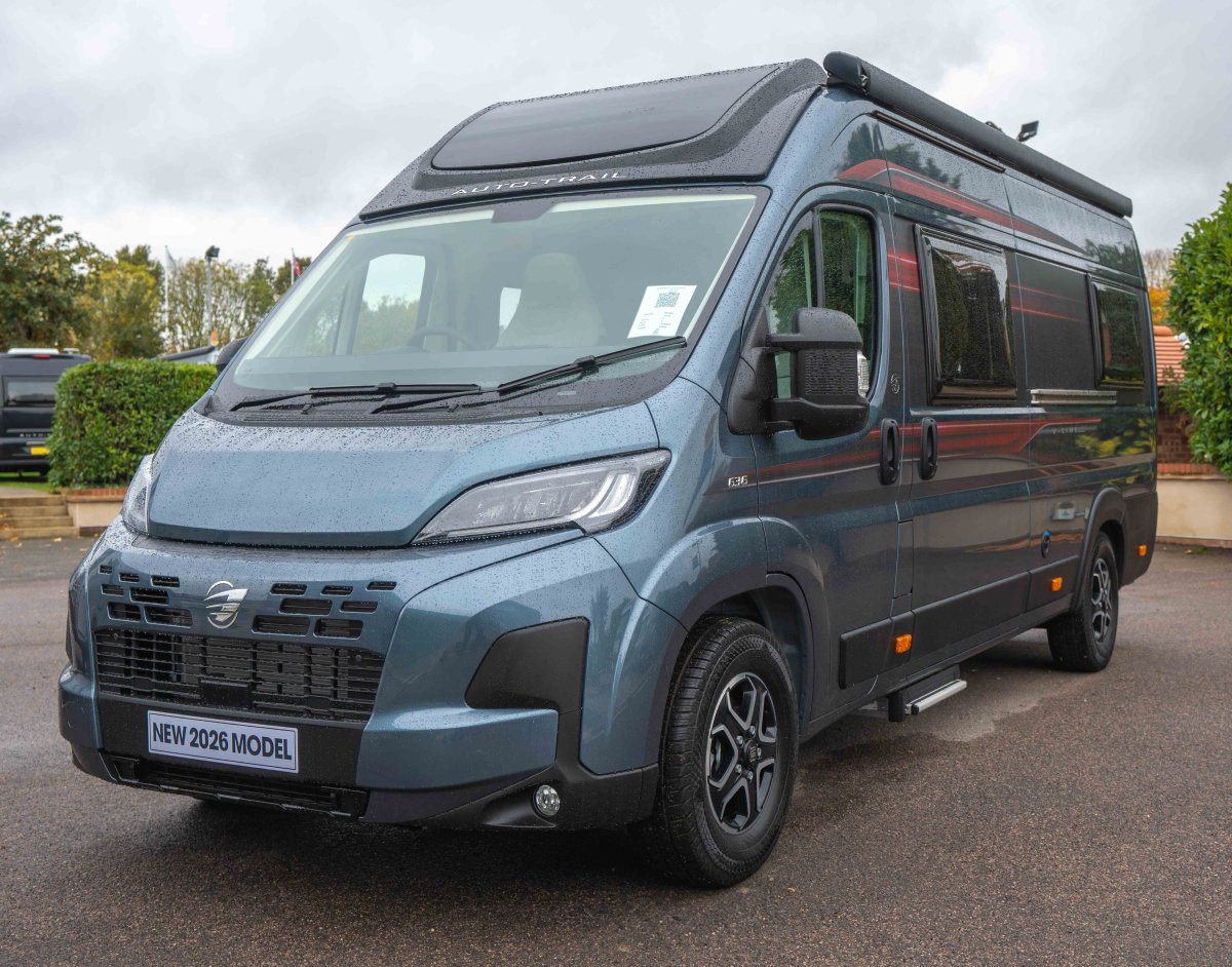 Auto-Trail V-Line 636 SE 140BHP