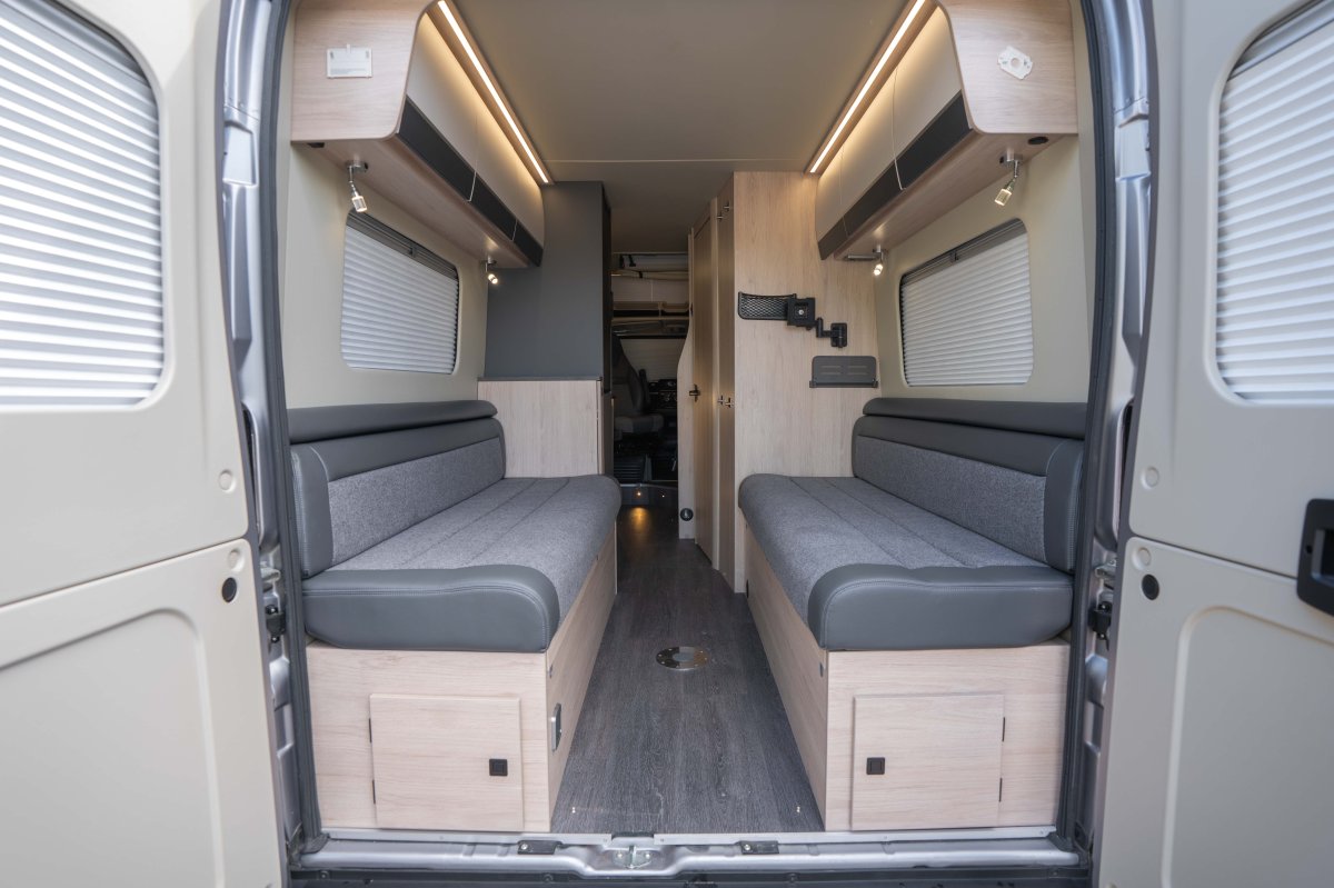 2025 Auto-Trail Adventure 65 140BHP Auto