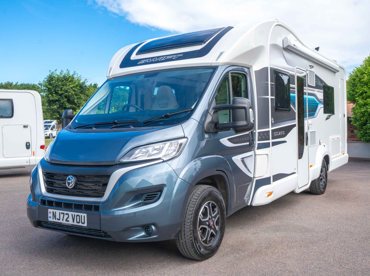 Swift Escape 664 140BHP Auto